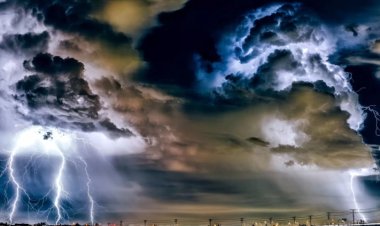 Waspada Cuaca Ekstrem di Riau 16-21 April 2024, Pekanbaru Berpotensi Rawan Banjir