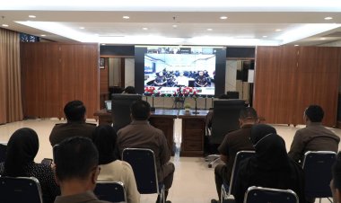 Kajati Riau mengikuti Kegiatan Kunjungan Kerja (Kunker) JAM Intelijen Kejaksaan Agung RI secara virtual