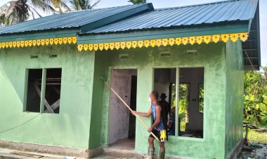 Satgas TMMD Ke 120 Kodim 0301/Pbr Laksanakan Pengecatan 5 Rumah RTLH