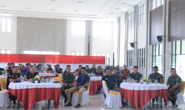 Dandim 0301 Pekanbaru Hadiri Coffee Morning Korem 031 WB Bersama Media Online dan Pengacara