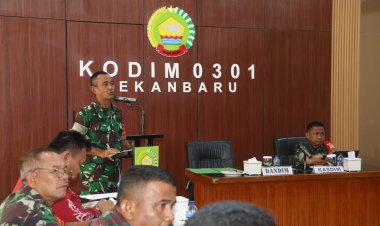 Pasi Ops  Paparkan RPG Latihan Sistem Blok dI Hadapan Dandim