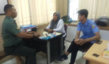 Babinsa Monitoring Harga Sembako Demi Jaga Suasana kondusif di Masyarakat