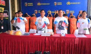 Polres Kampar Paparkan Keberhasilan Dalam Ungkap Kasus  Pencurian Tower, Karhutla dan pencabulan