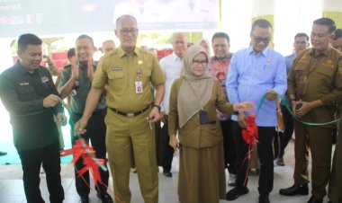 Kasdim 0301/Pbr Hadiri Grand Opening Toko Pengendalian Inflasi Pangan “TOPAN”
