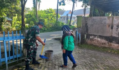 Babinsa Kodim0301/Pbr Laksanakan Goro Bersihkan Wilayah Binaan