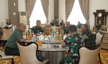 Dandim 0301/Pekanbaru Beri Sambutan Hangat untuk Pangdam XIX/Tuanku Tambusai Mayjen TNI Agus Hadi Waluyo