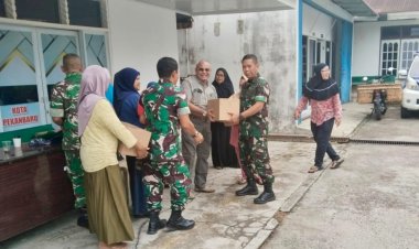 Dandim 0301/Pbr Hadiri Pembagian Sembako dalam Rangka HUT ke-80 TNI