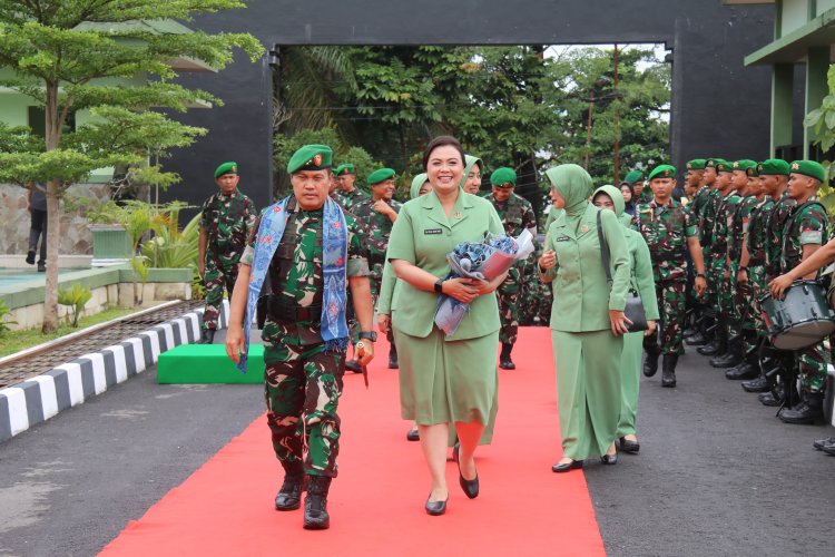 Dandim Letkol Ikhsanuddin Dampingi Pangdam XIX/Tuanku Tambusai Jalani Tradisi Satuan di Makodam