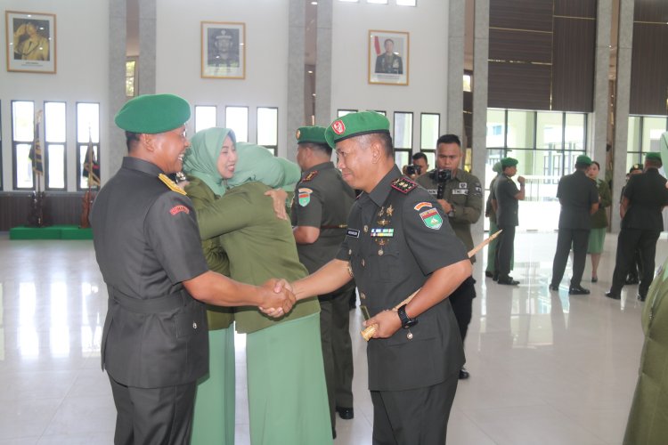 Dandim 0301/Pbr Hadiri Tradisi Korps Penerimaan Warga Baru Kodam XIX/TT dan Sertijab Danrem 031/WB
