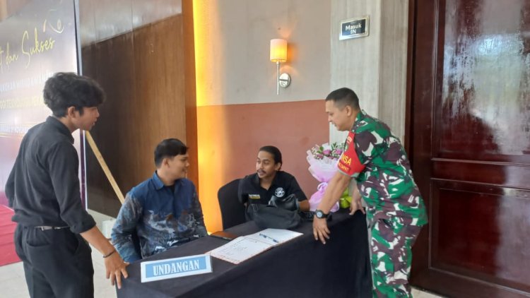 Pererat Silaturahmi, Babinsa Lakukan Komsos dengan Mahasiswa di Pekanbaru Kota