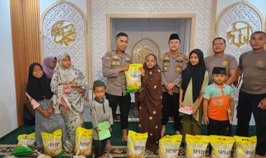 Akhir Tahun, Kapolsek Tapung Hulu Dan Jajaran Tunjukan Wajah Polri ke Anak Mengaji 