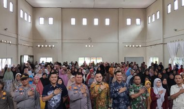 Berkah Jumat Pertama 2026, Elang 3 Hambalang Riau & Forkopimcam Santuni Warga Kurang Mampu, Kapolsek: Komitmen Berbagi, Awal yang Baik!