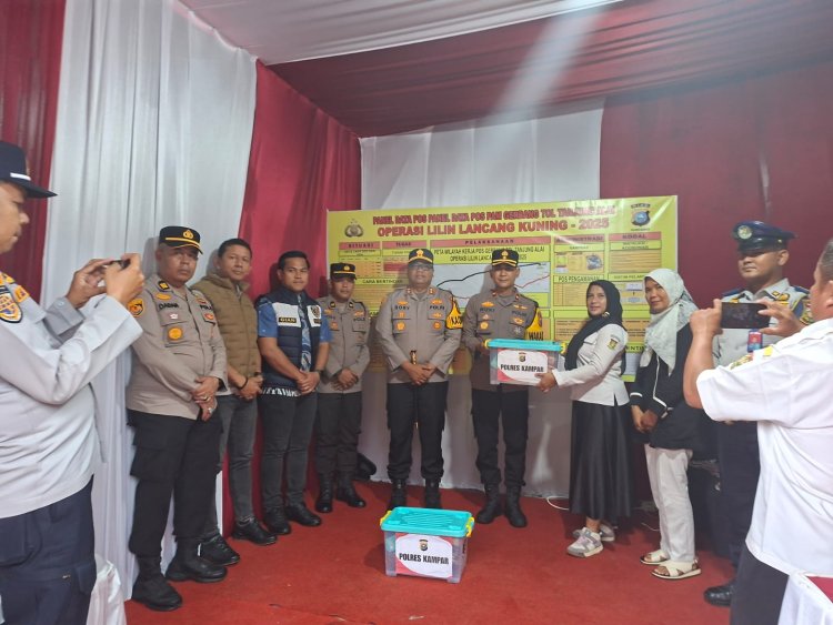 Kapolres Tinjau Pospam Exit Tol XIII Koto Kampar, Jaga Semangat!"