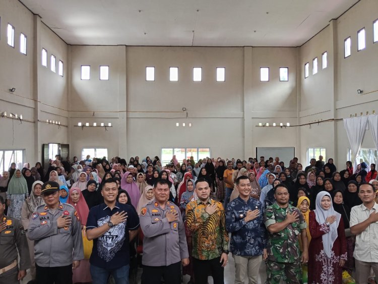 Berkah Jumat Pertama 2026, Elang 3 Hambalang Riau & Forkopimcam Santuni Warga Kurang Mampu, Kapolsek: Komitmen Berbagi, Awal yang Baik!