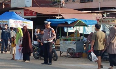 Ramadan Aman: Polsek Tapung Hulu Prioritaskan Pengamanan Pasar Takjil demi Kamtibmas