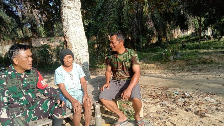 Babinsa Kodim 0301/Pbr Ajak Masyarakat Galakan Penggunaan MCK dan Air Bersih