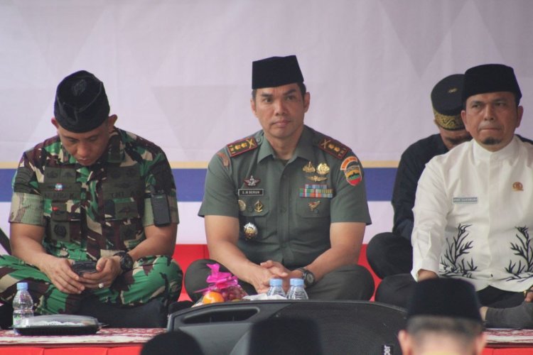 Dandim 0301/Pbr Bersama Forkopimda Laksanakan Istighosah dan Doa Bersama Untuk Pemilu Damai.