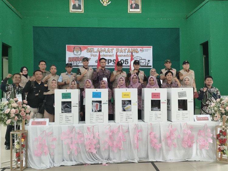 Dandim 0301/Pekanbaru Bersama Forkompimda Melaksanakan Peninjauan Pencoblosan Pemilu 2024