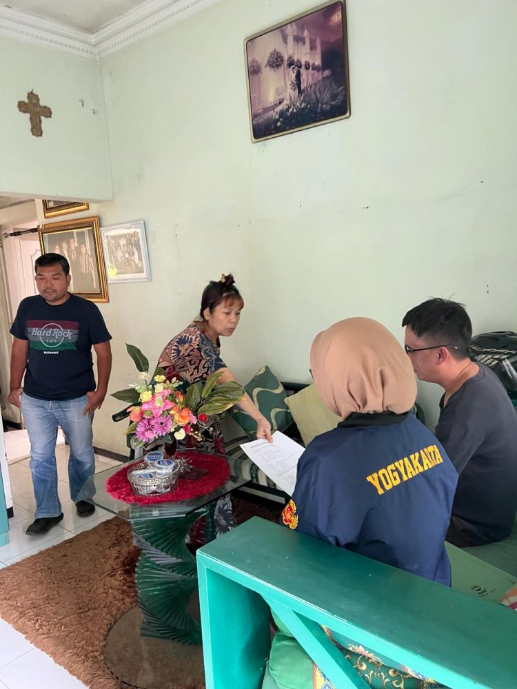 Tim Tabur Kejaksaan Agung Berhasil Mengamankan Buronan (DPO) Atas Nama Terpidana SOPHIA LORETTA HUTABARAT
