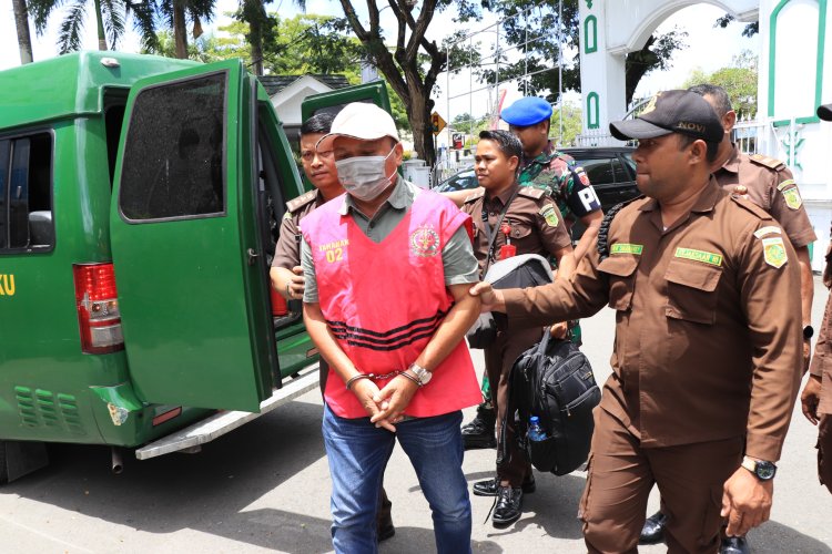 Penangkapan dan Penahanan Kontraktor Pembangunan Pasar Langgur Kabupaten Maluku Tenggara