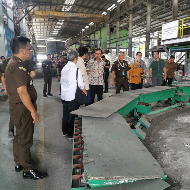 Komjak Tinjau Sejumlah Lokasi Tambang Timah