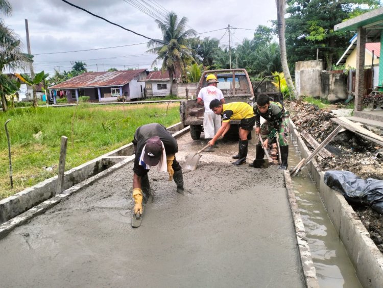 Satgas TMMD Laksanakan Semenisasi di Jalan Hiu 2 Gang Saiyo