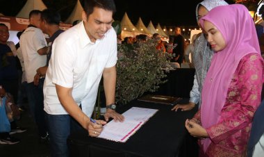 Dandim 0301 Pbr Didampingi Ketua Persit Hadiri Malam Pembukaan Pekan Raya Pekanbaru