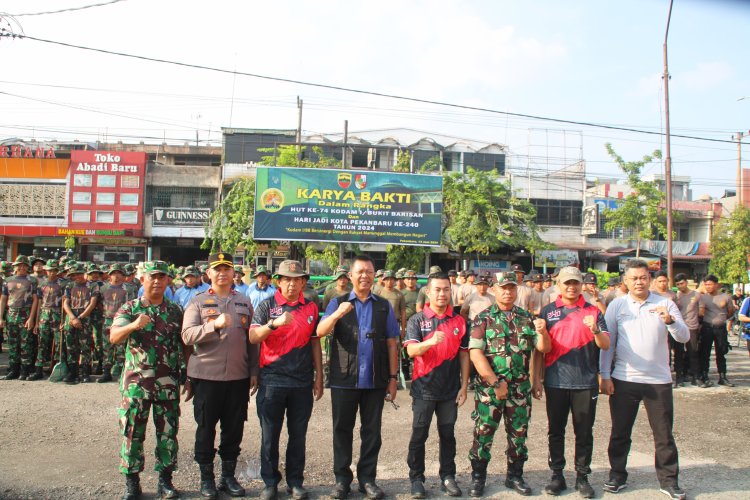 Kodim 0301/Bersama Pemko Laksanakan Karya Bakti Guna Meriahkan HUT Kodam I/BB Ke-74