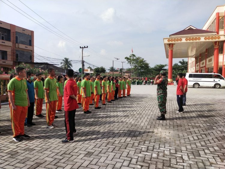 Babinsa Kodim 0301/Pbr Gugah Wawasan Kebangsaan Melalui PBB