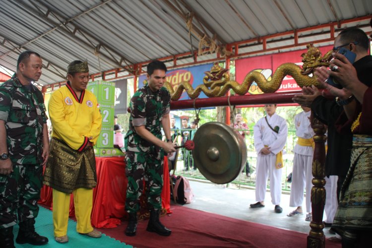 Dandim 0301 Pekanbaru Buka Turnamen Pencak Silat Cup 6 Lintau IX Koto Indonesia