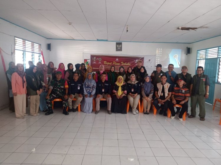 Babinsa Kodim 0301/Pbr Hadiri Rapat Pleno DPHP