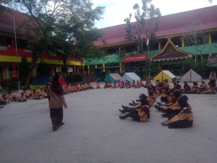 Babinsa Tangkerang Selatan Hadiri Pembukaan Perkemahan Persami di SDN 67 Pekanbaru