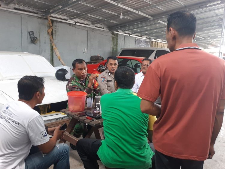 Babinsa Kodim 0301/Pbr Ingatkan Pelaku Usaha Jaga Keharmonisan Dengan Masyarakat Sekitar