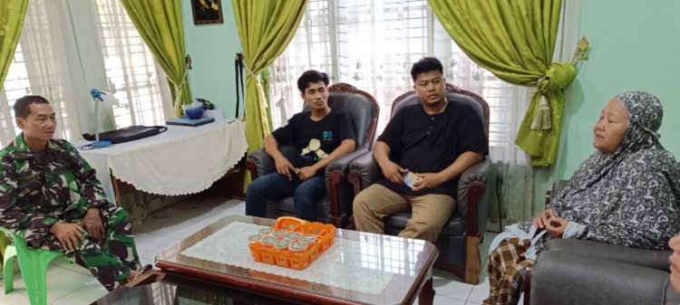 Rutin Lakukan Komsos, Babinsa Kodim 0301/Pbr Kunjungi Rumah Sesepuh Masyarakat