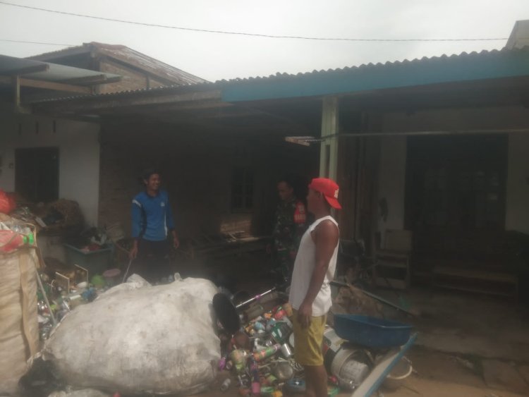 Babinsa Kodim 0301/Pbr Jalin Komunikasi Dengan Warga Binaan Melalui Komsos