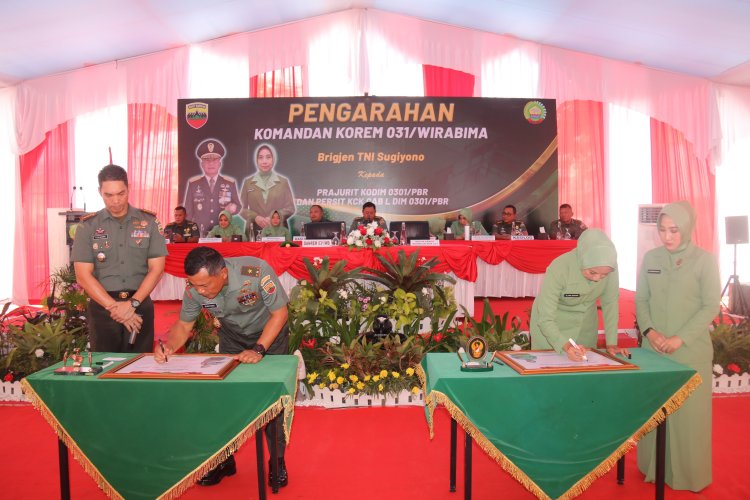 Kunker Kodim 0301 Pbr, Danrem 031 WB Berikan Pengarahan Kepada Persit, Prajurit dan PNS