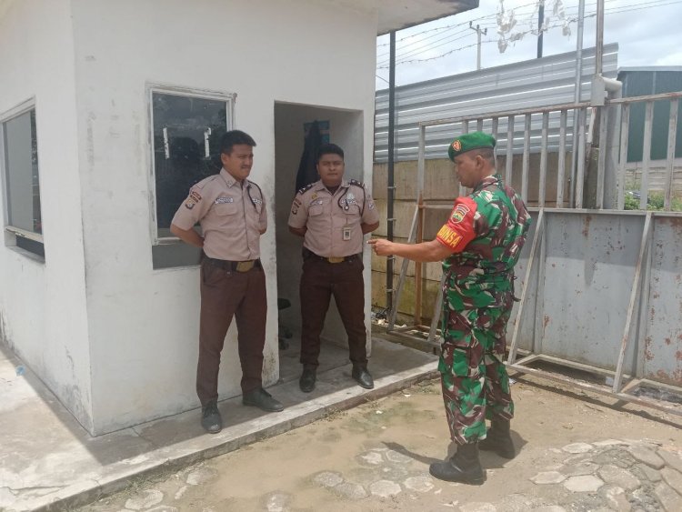 Babinsa Kodim 0301/Pbr Himbau Security Tingkatkan Keamanan Lingkungan