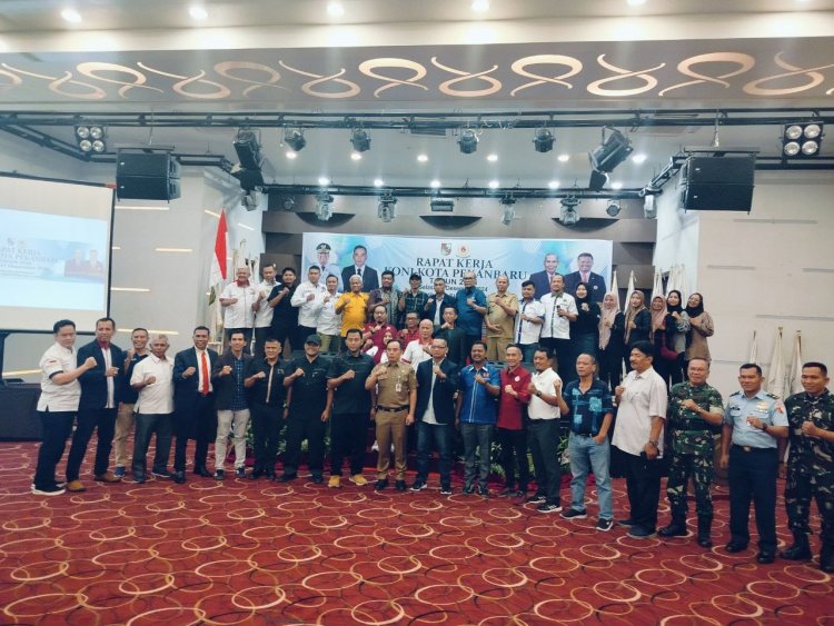 Wakili Dandim, Pasilog Kodim 0301/Pbr Hadiri Rapat Kerja KONI Kota Pekanbaru 2024