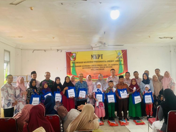 Babinsa Kodim 0301/Pbr Hadiri Rapat Tahunan UEK-SP Kampung Tengah