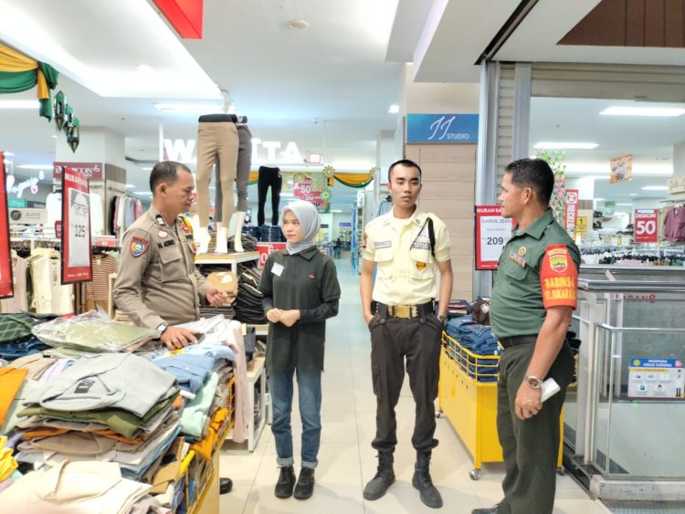 Babinsa Kodim 0301/Pbr Lakukan Patroli di STC Guna Pastikan Keamanan Masyarakat