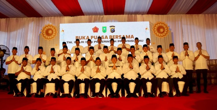 Kasdim 0301/ Pbr Turut Buka Puasa di Polda Riau Guna Perkuat Sinergitas TNI,Polri Dan Pemrov
