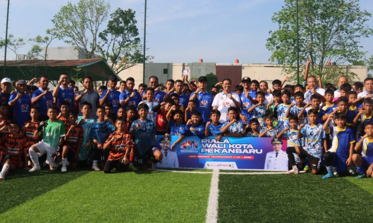 Letkol Inf Ikhsanuddin Hadiri Pembukaan Turnamen Bola Mini Score U-13 Piala Walikota Pekanbaru