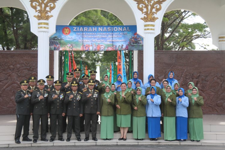 Dandim 0301/Pbr Hadiri Ziarah Nasional di TMP Kusuma Dharma