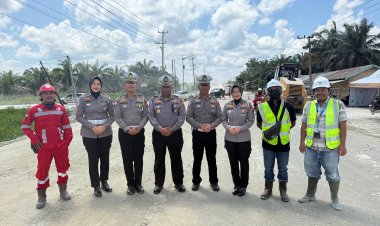 Pengecekan Jalur Lintas Timur KM 83, Ditlantas Polda Riau Pastikan Keamanan Pengguna Jalan