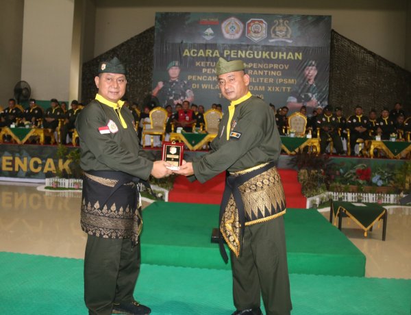 Dandim 0301/Pbr Hadiri Pengukuhan Pencak Silat Militer Kodam XIX/TT 