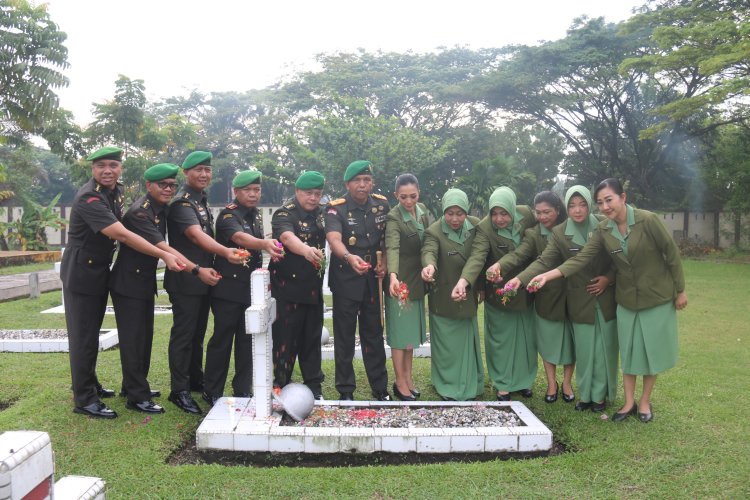 Dandim 0301/Pekanbaru Ikuti Ziarah HUT Korem, Wujudkan Penghormatan kepada Pahlawan