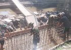 Pengecoran dan Perakitan Besi Pondasi Jembatan Garuda Armco Terus Berjalan