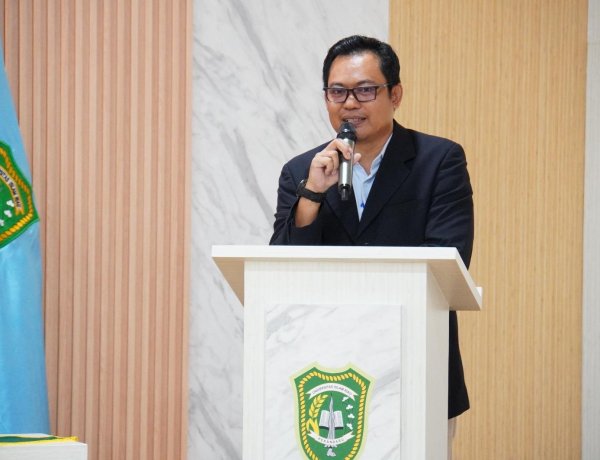 KPU Riau Mengajar Gelar Kuliah Praktisi di UIR Bahas Pendidikan Politik dan Tata Kelola Pemilu