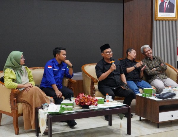 Mahasiswa Sosiologi Universitas Riau Laksanakan Praktikum Sosiologi Politik di KPU Provinsi Riau