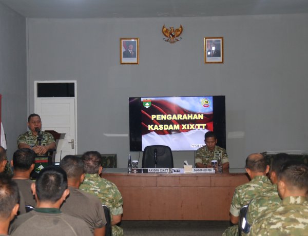 Personel Kodim 0301/Pekanbaru Terima Pengarahan Kasdam XIX/Tuanku Tambusai